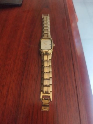 Reloj Citizen Clásico Bicolor WR 50