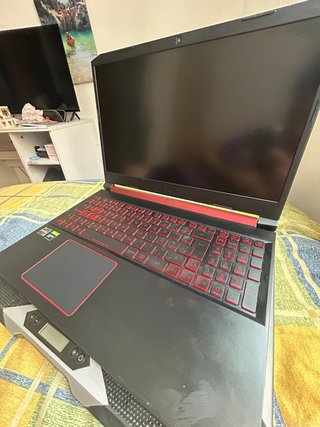 Portátil Acer Nitro 5 ryzen 7 GTX 1650 16g ram