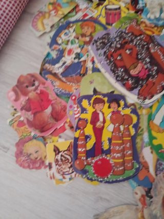 150 cromos troquelados vintage