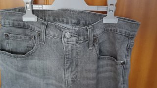 Pantalón Levis 512 W30 L32 Gris