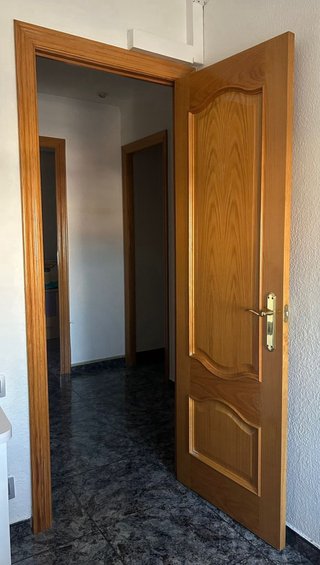 Puertas de madera maciza con cristal