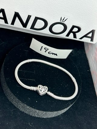 Pulsera Pandora Corazón Familia Caja Original 19cm