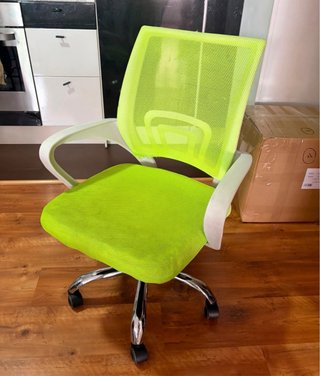 Silla Oficina Ergonómica Verde con Ruedas