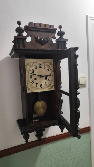 Reloj de pared antiguo de madera(Funcionando)