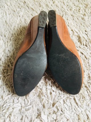 Zapatos cuña piel camel talla 40