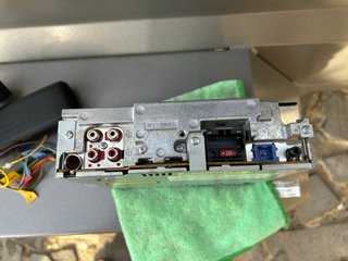 Pioneer DEH‑P5800MP con frontal extraíble + cables