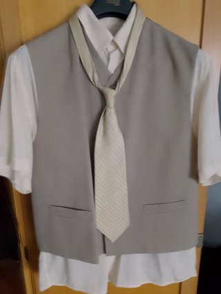Traje de caballero gris completo
