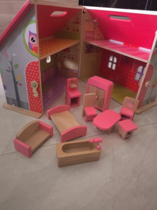 Casa de muñecas de madera transportable+accesorios