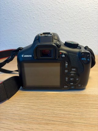 Canon EOS 1300D + Lente 18-55mm
