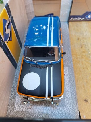 Renault 8 Gordini 1:18