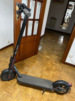 Patinete Eléctrico Xiaomi , rueda trasera pinchada