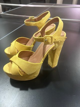 Sandalias de tacón con plataforma