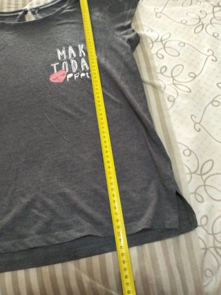 Camiseta manga corta gris Kiabi, talla L