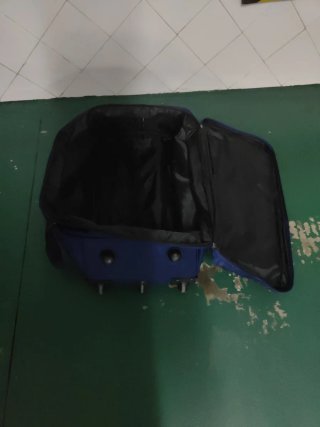 Maleta de viaje azul