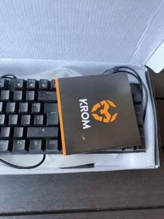 Teclado Mecánico KASIC RGB Krom