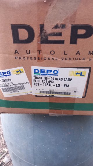 Farol Esquerdo Ford Transit 95-99 DEPO