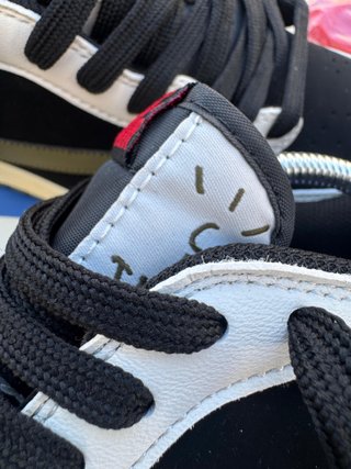 Sapatilhas Jordan 1 Travis Scott Olive Retro Low