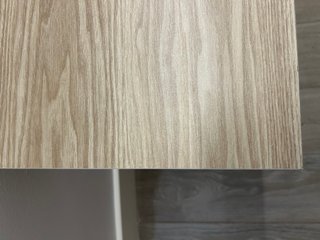 Mesita de noche de madera con cajón