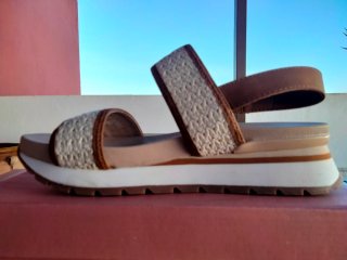 Sandalias Gioseppo Beige Talla 39