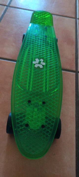 Patinete tipo Penny verde