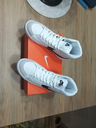 Nike Blazer Mid 77 Zapatillas Blancas - Talla 41