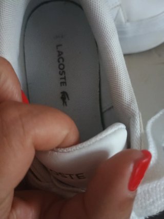 Zapatillas Lacoste Blancas y Doradas