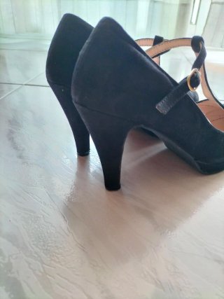 Zapatos de tacón negros