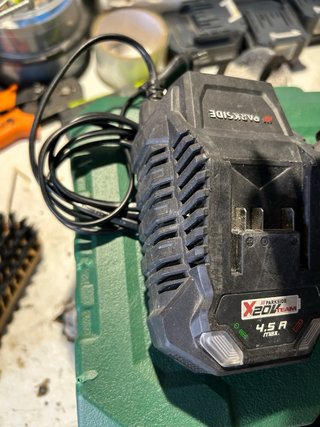 Miniamoladora Parkside 20V con 1 batería