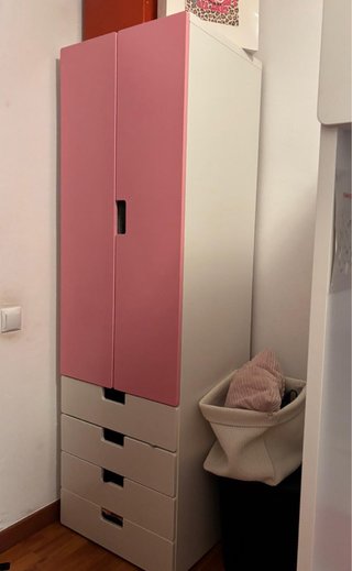 Cama alta infantil Ikea + armario