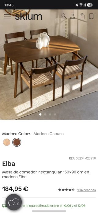 Mesa de comedor de madera