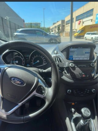 Ford  Tourneo courier titanium 2019