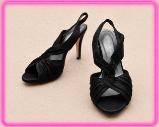 Zapatos de tacón Pedro Miralles negros