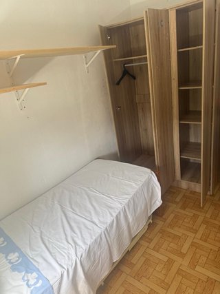 Se alquila habitación en San José de valdera