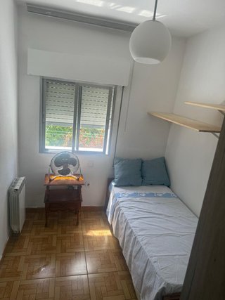 Se alquila habitación en San José de valdera