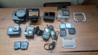 Pacchetto GoPro Hero 5 Black 4K. Fotocamera Sportiva