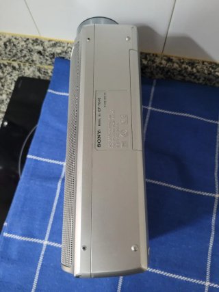 Radio Sony ICF-704 Plata