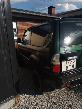 Toyota Land Cruiser 90 2000