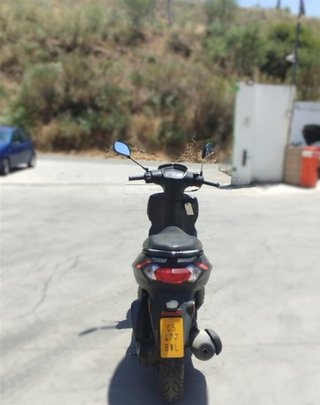 Peugeot 98261 caballete kisbee 50