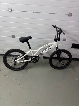 Bicicleta BMX Monty Jump Blanca