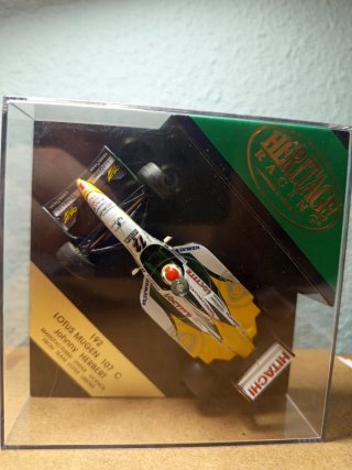 Lotus Mugen 107 C. Johnny Herbert.