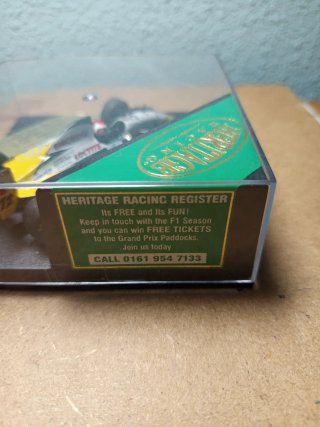 Lotus Mugen 107 C. Johnny Herbert.