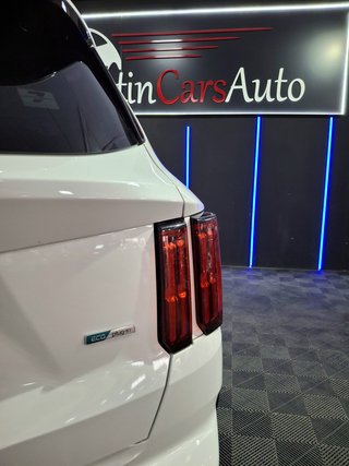 - KIA SORENTO - 1600 CC - 265 CV - 119.917 KM - AU