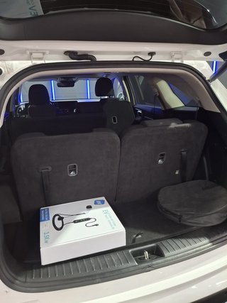 - KIA SORENTO - 1600 CC - 265 CV - 119.917 KM - AU