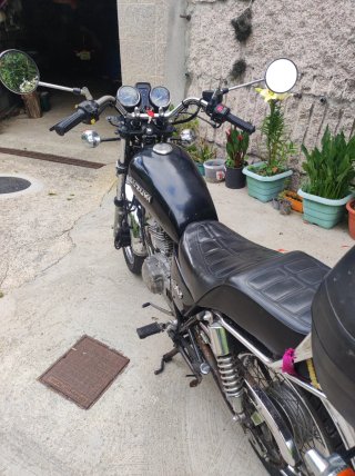Suzuki GN 250 Naked Moto