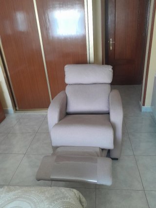 Sillón reclinable eléctrico individual