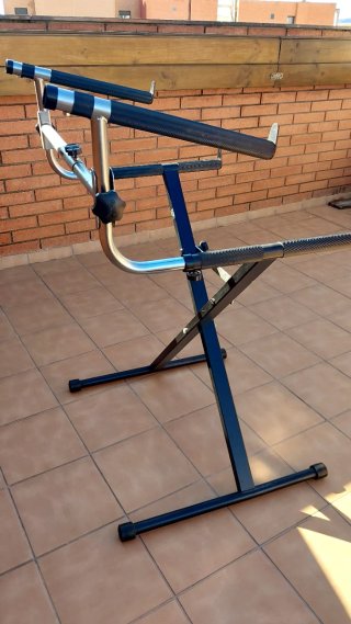 Soporte Doble para Teclado