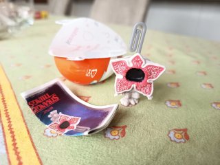 Figurita Stranger Things Kinder Joy