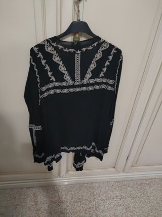 Cardigan donna nero con ricami