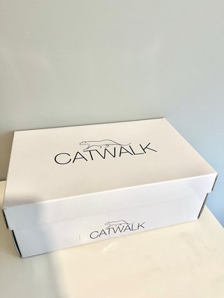 Sandalias plataforma Catwalk blancas y negras