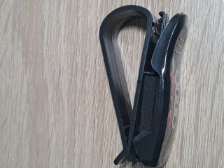 Clip para gafas Audi negro
